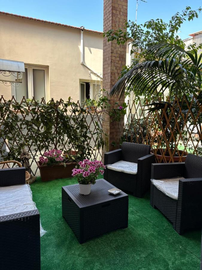 B&B Infinity نابولي المظهر الخارجي الصورة